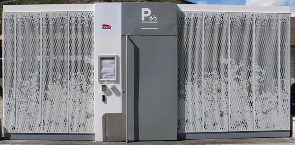 Stainless Perforated Sheet: The Ideal Choice for Architecture, Industry, and Decoration
