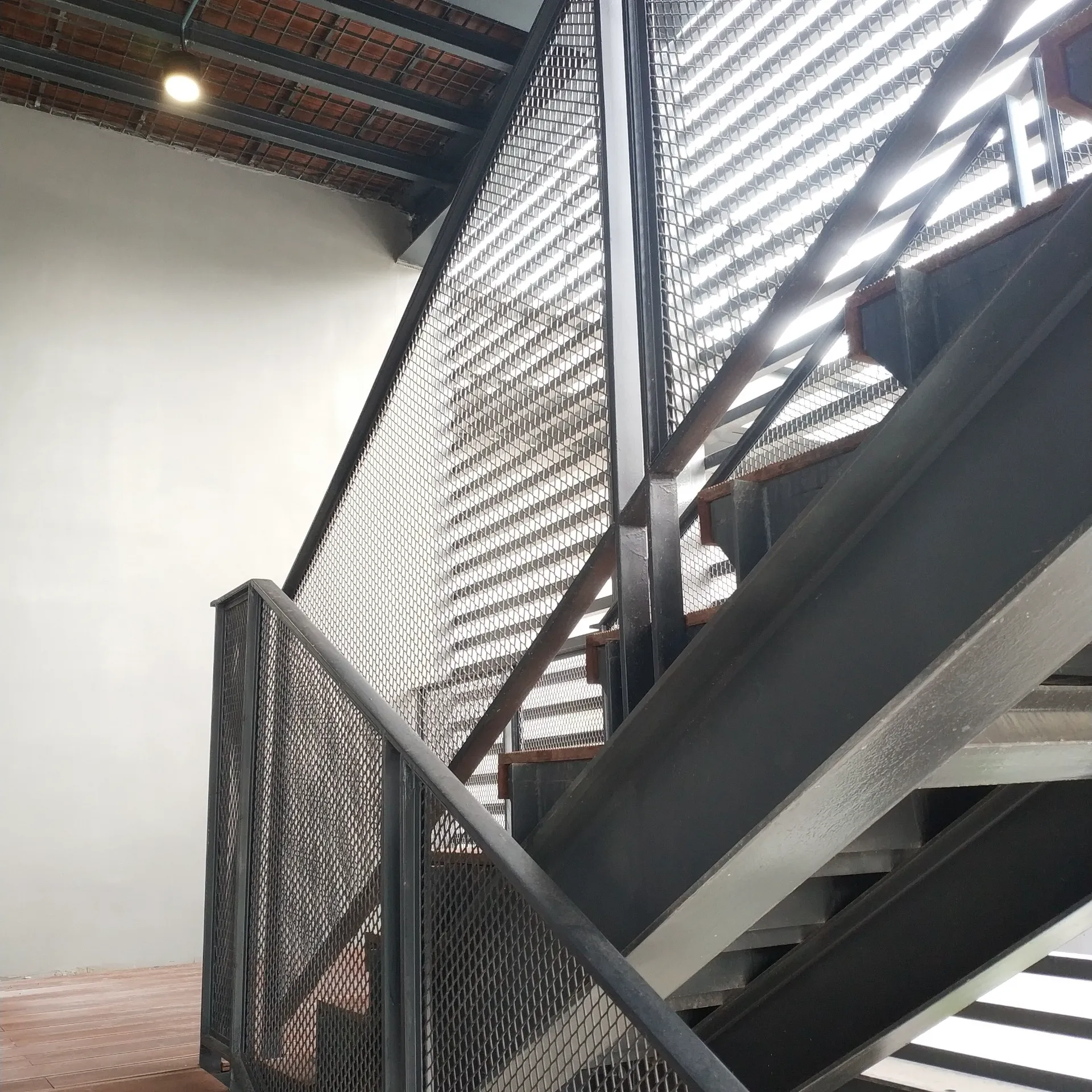 Unveiling the Diverse Uses of Expanded Metal Sheets in Industrial and Architectural Projects Unveiling the Diverse Uses of Expanded Metal Sheets in Industrial and Architectural Projects